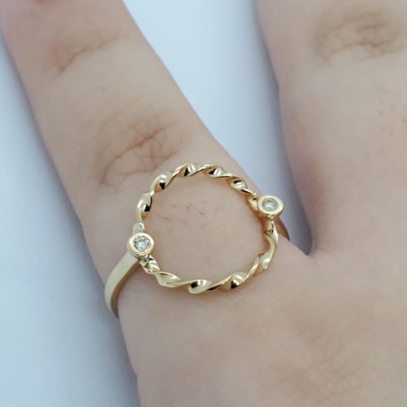 14k Yellow Gold Ring with 2 Diamonds Twisted circle band